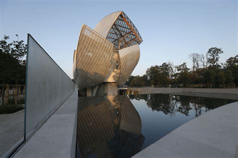 louis vuitton architecture